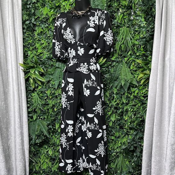 EXPRESS Tops Women‎ Small Black White Hi Low Hem Peplum Layered Blouse 2496 - Picture 1 of 8